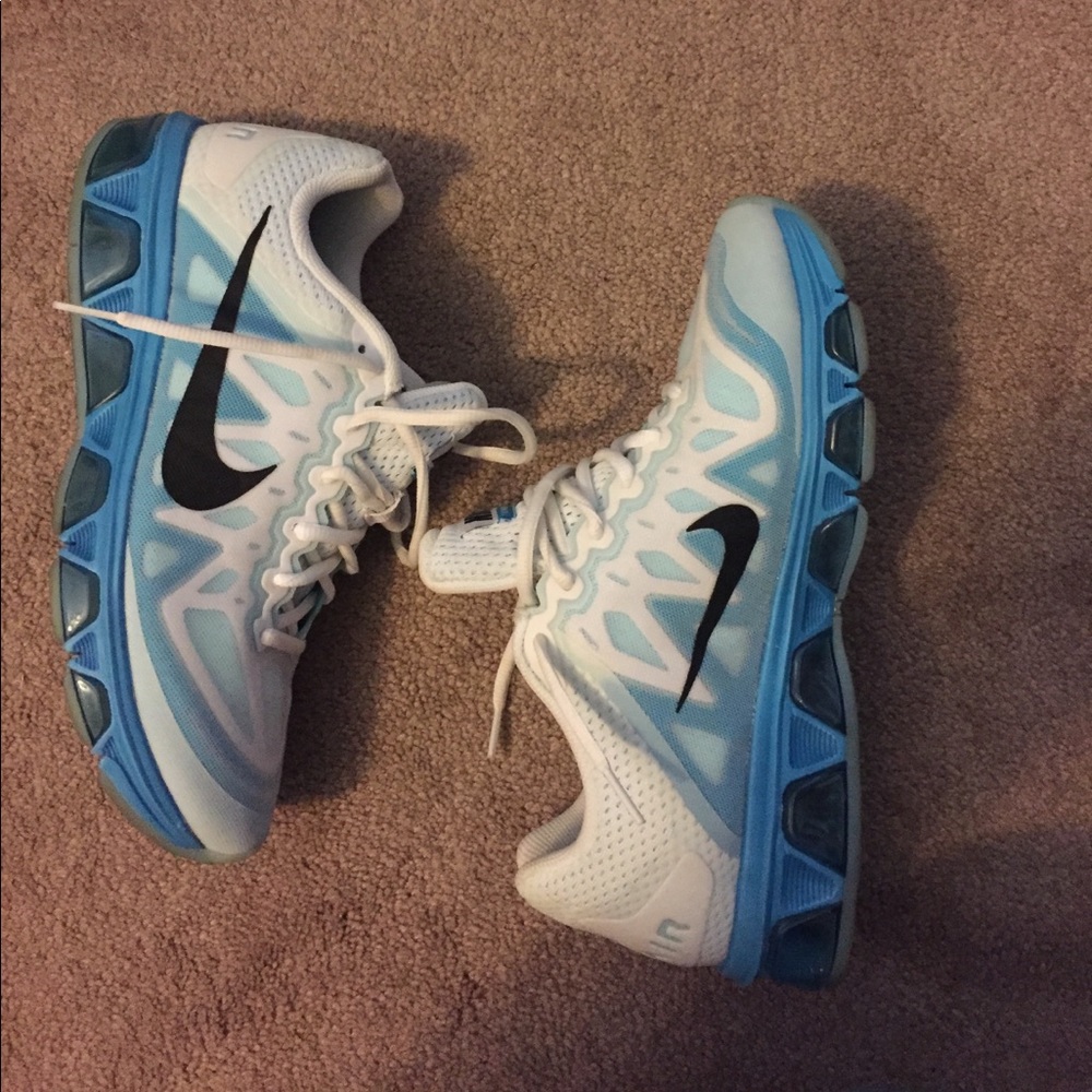 Nike tailwind 7